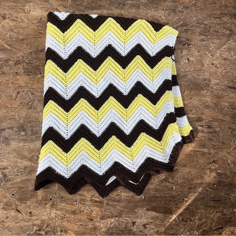 Vintage Afghan handmade blanket